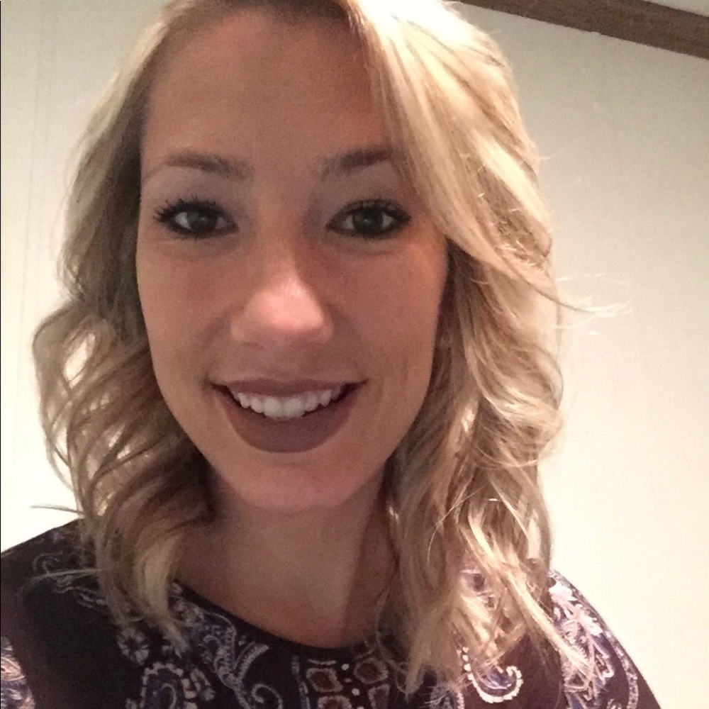 Meet your Posher, Robyn